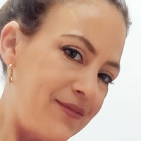 Адриана Томас Голи