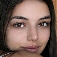 Амбър Аджами Голи