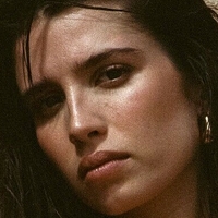 Ана Леон Голи