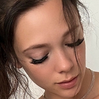 Ан Дезайърс Голи