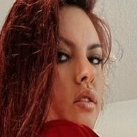 Белла Мкей Голи