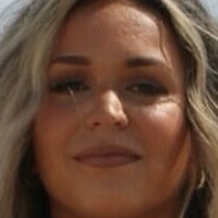 Бриана Билс Голи