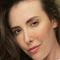 Обсъждане на Кейси Калвърт Голи