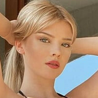 Селин Мелина Голи