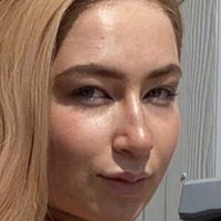 Шарлот Лайън Голи