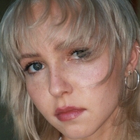 Клеър Брукс Голи