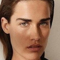 Клара Сочини Голи