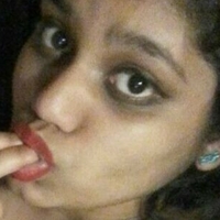 Деси Гърл Голи