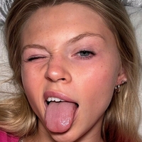 Девин Хътчисън Голи