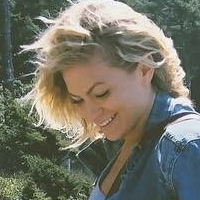 Дъблински Лилии Голи