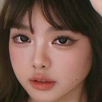 Елина Ксуанксуан Голи