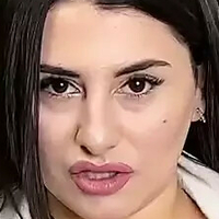 емили_карол Голи