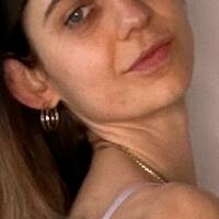 Емили Грейси Голи