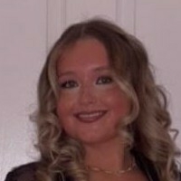 Ема Макуиртър Голи