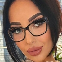 Хот Бънс / Карина Люхина Голи