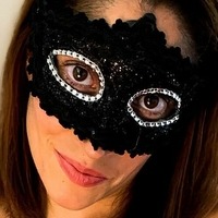 Хотвайф Нили Голи