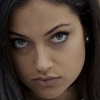 Инана Саркис Голи