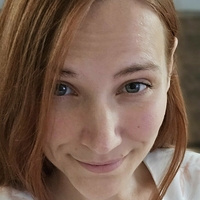 ДжениЛовърн Голи