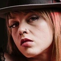 Джеси Джинкс Голи