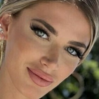 Джози Лий Бенет Голи