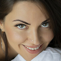 Катя Адави Голи