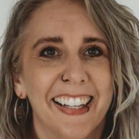 дълбоко в живота Голи