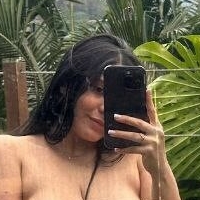 Лаура Ексклузив Голи