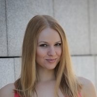 Лена Ковалска Голи
