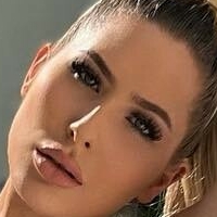 Лена Пертхалер Голи