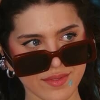 Лейла Стар Голи