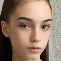 Линдатегърли Голи