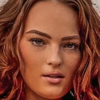 Линдзи Лохан Голи