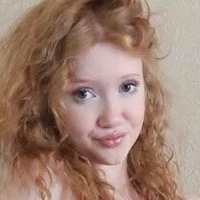 Макена Кели Голи