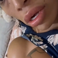 Мелани Скарлет Голи