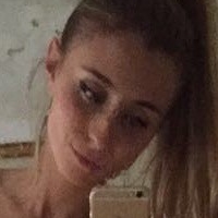 Наташа Голдън Голи