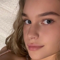 Никол Милър Голи