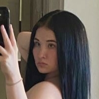 покигърл Голи