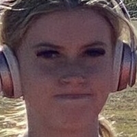 Райли Натал Голи