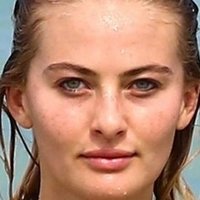 Селена Уебър Голи