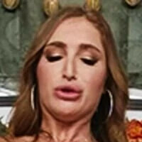 Скайларри Голи