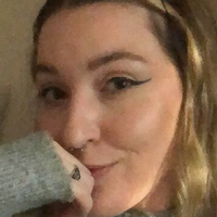 Стонизои Голи