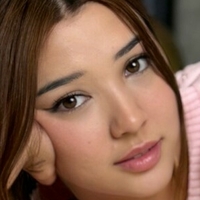 Тина Китсуне Голи