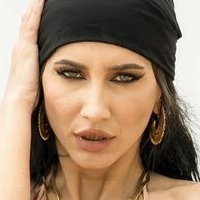 Тина Улмеану Голи