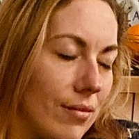 Момиче на инвалидна количка Голи