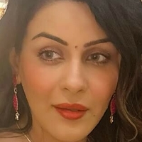 Ямини Малхотра Голи