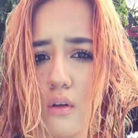 yourgirlneens Голи